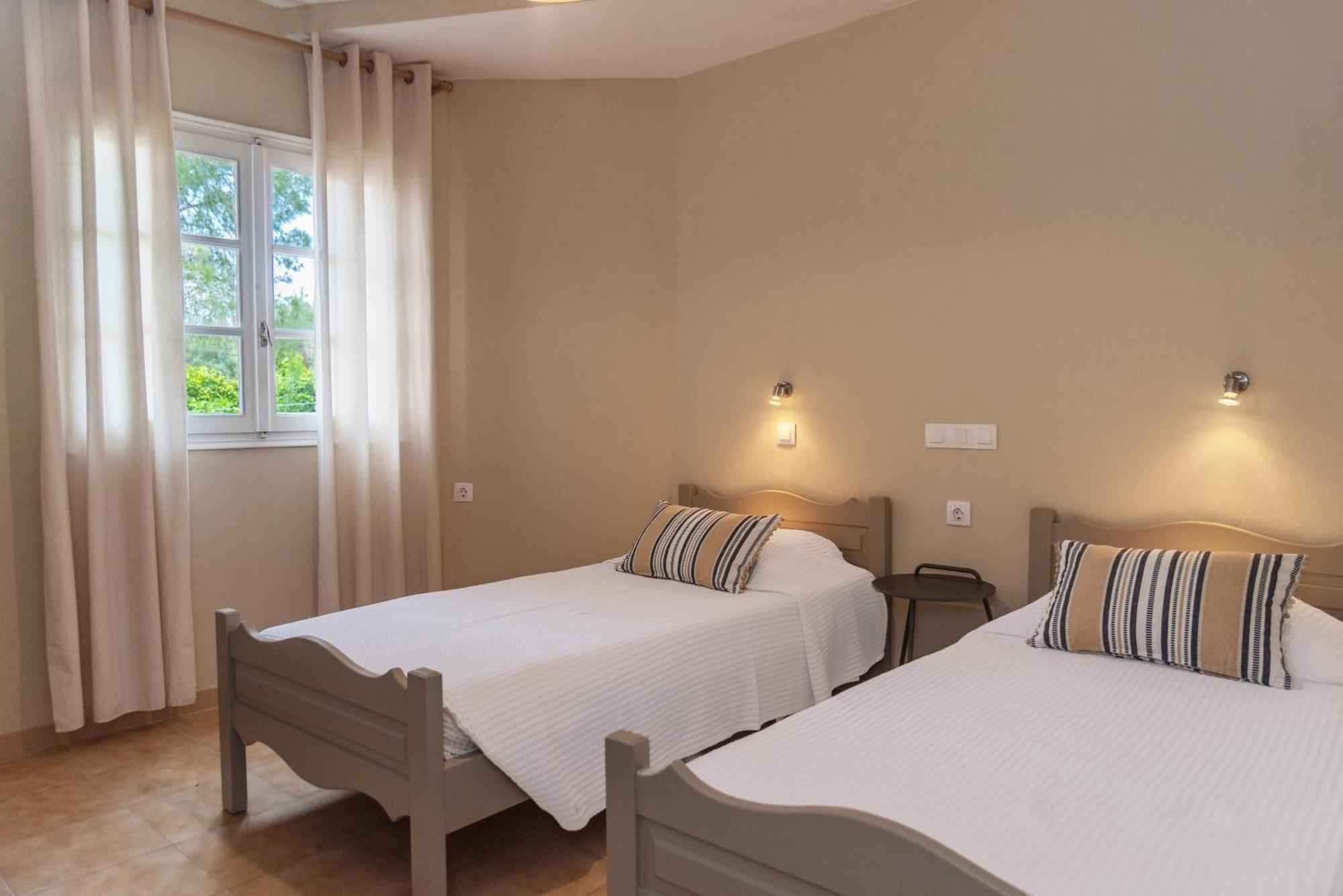 Kamini Apartments Kavos Bagian luar foto